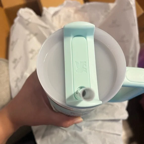 Stanley Mint 30 oz - Picture 2 of 9